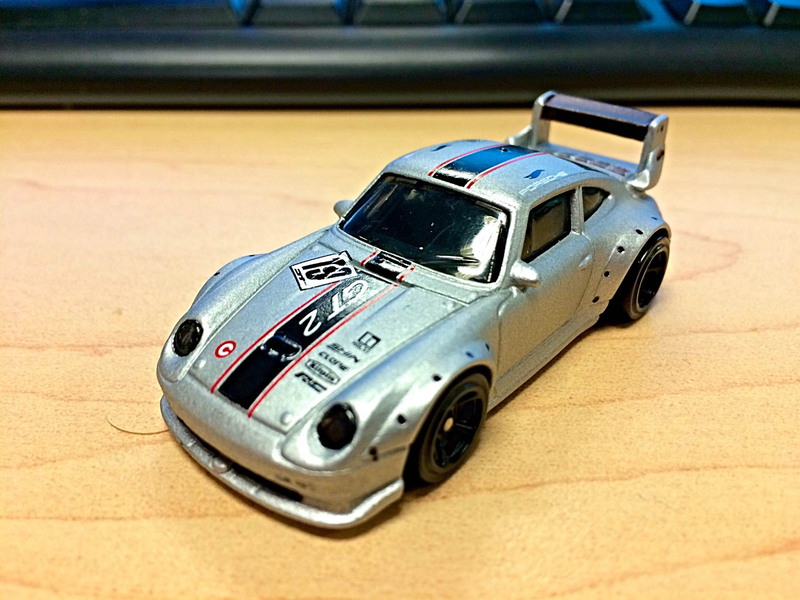 Illustration for article titled Quick Sharpie Custom: Ferdinand Gets Detailed